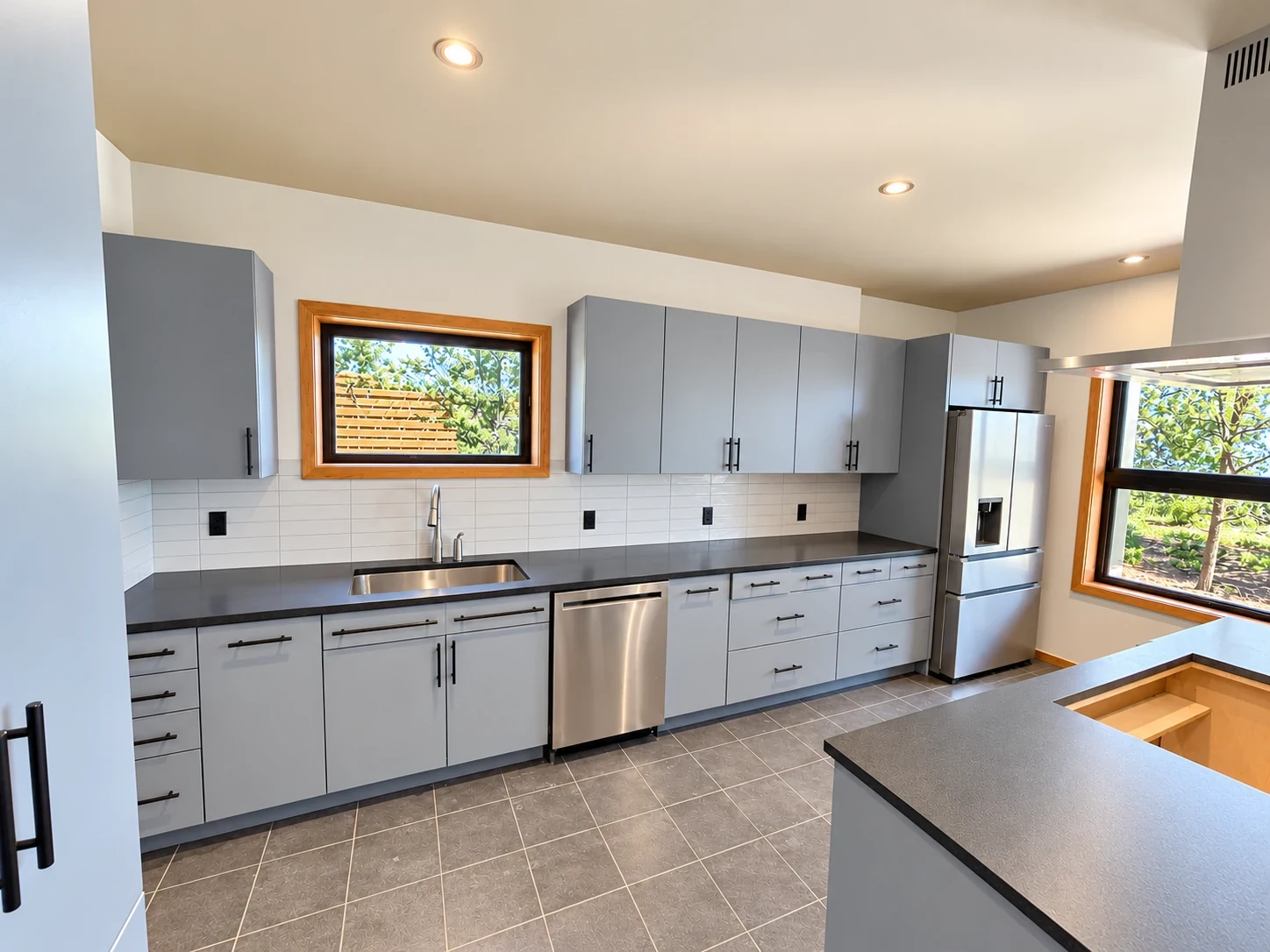 Modern kitchen at Pine Dr custom home in Ridgway Colorado
